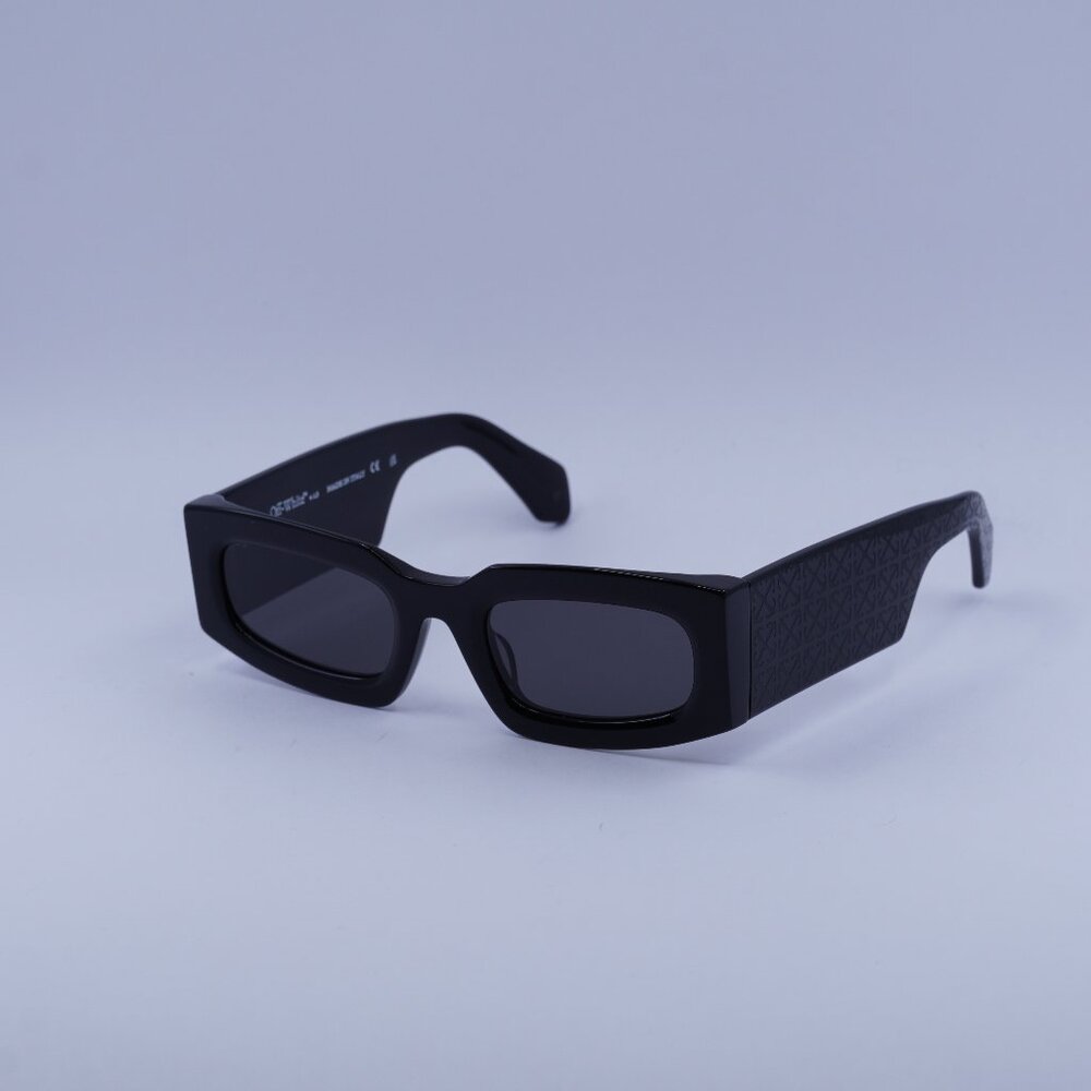 Off-White OERI141 CARY 1007 Sunglasses Black Rectangle Frame, Grey Lenses